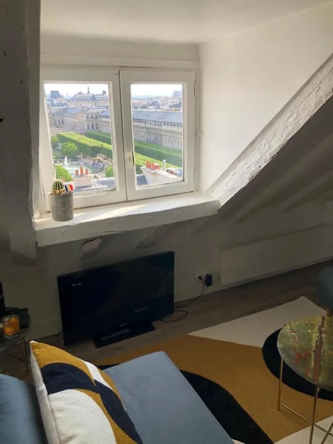 Duplex Apartment With Amazing Views Paris